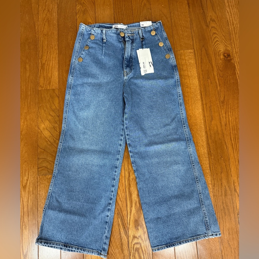 Zara Wide Leg Cropped Jeans size 6 US